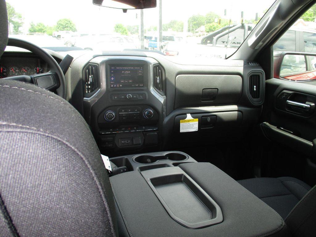 new 2025 Chevrolet Silverado 1500 car, priced at $44,999