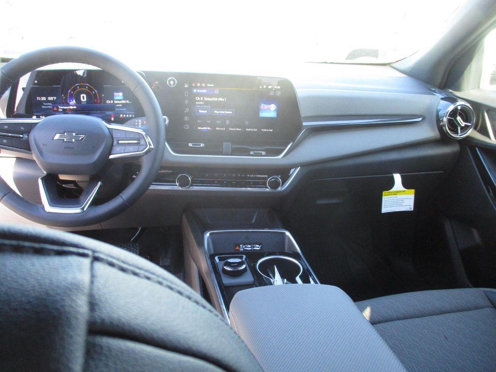 new 2026 Chevrolet Equinox car, priced at $32,599