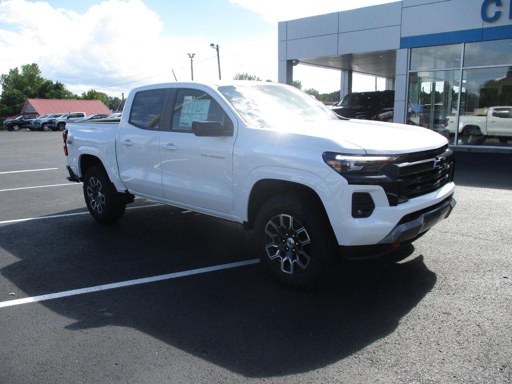 new 2025 Chevrolet Colorado car, priced at $42,999