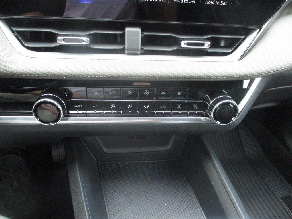 new 2026 Chevrolet Equinox car, priced at $31,499