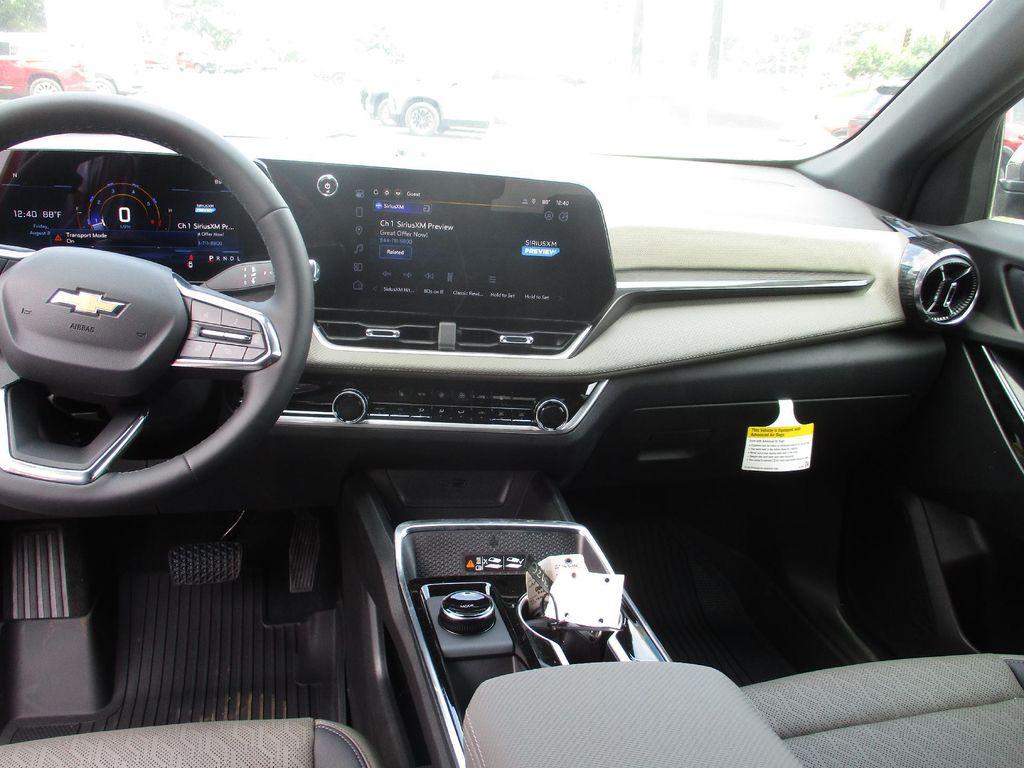 new 2026 Chevrolet Equinox car, priced at $31,499