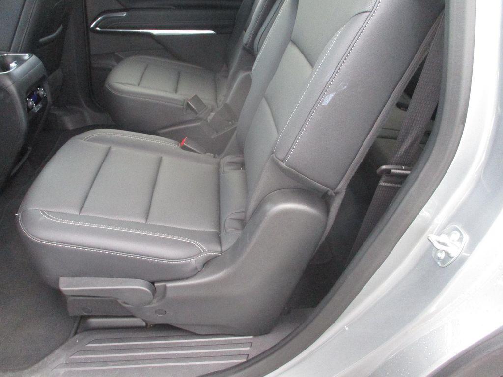 used 2025 Chevrolet Traverse car, priced at $36,699