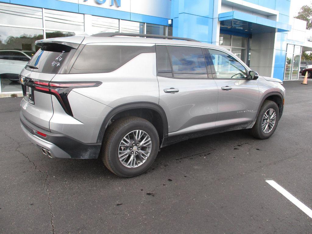used 2025 Chevrolet Traverse car, priced at $36,699