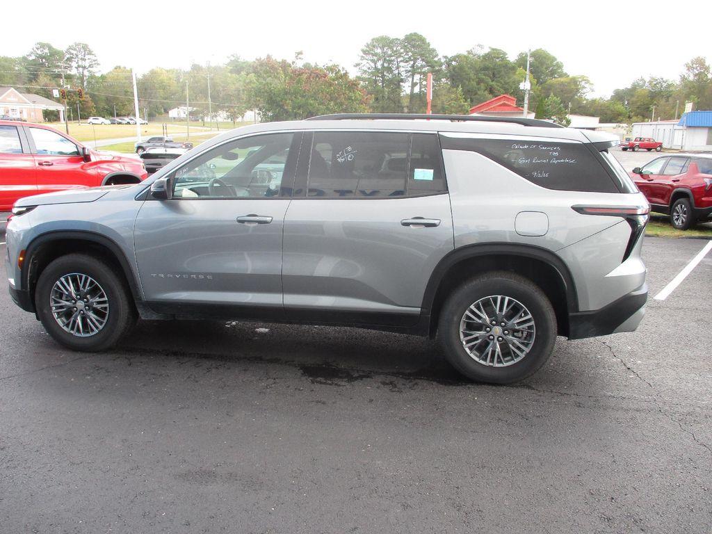 used 2025 Chevrolet Traverse car, priced at $36,699
