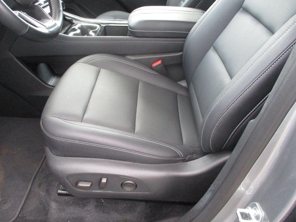 used 2025 Chevrolet Traverse car, priced at $36,699