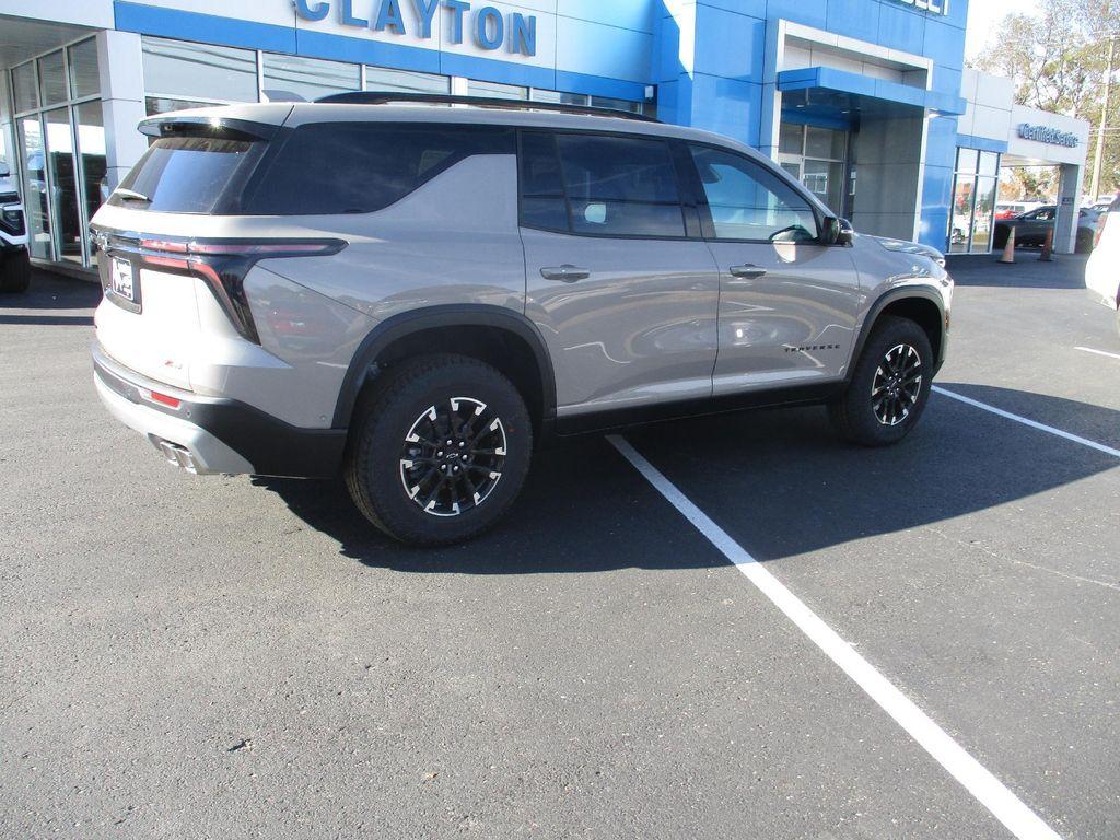 new 2026 Chevrolet Traverse car, priced at $55,199