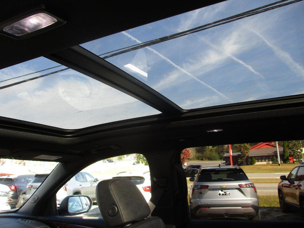 new 2026 Chevrolet Traverse car, priced at $55,199