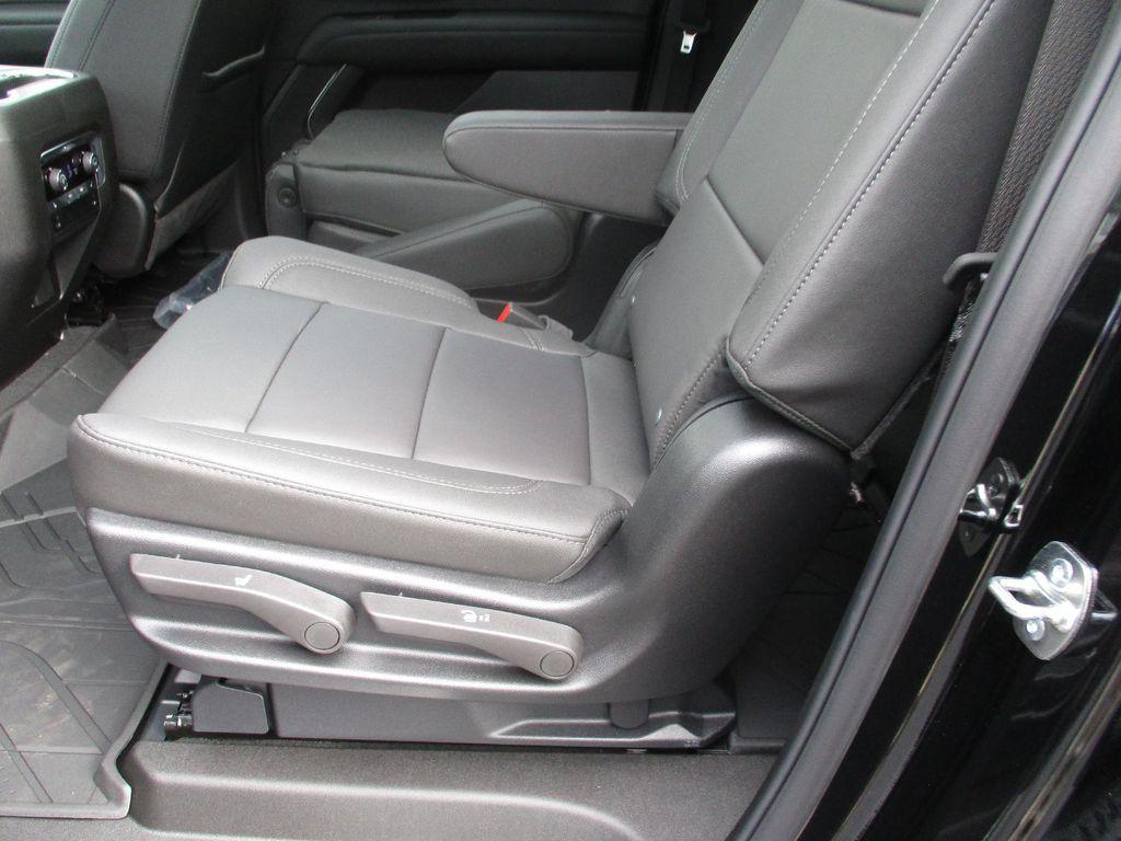 new 2026 Chevrolet Suburban car, priced at $77,999