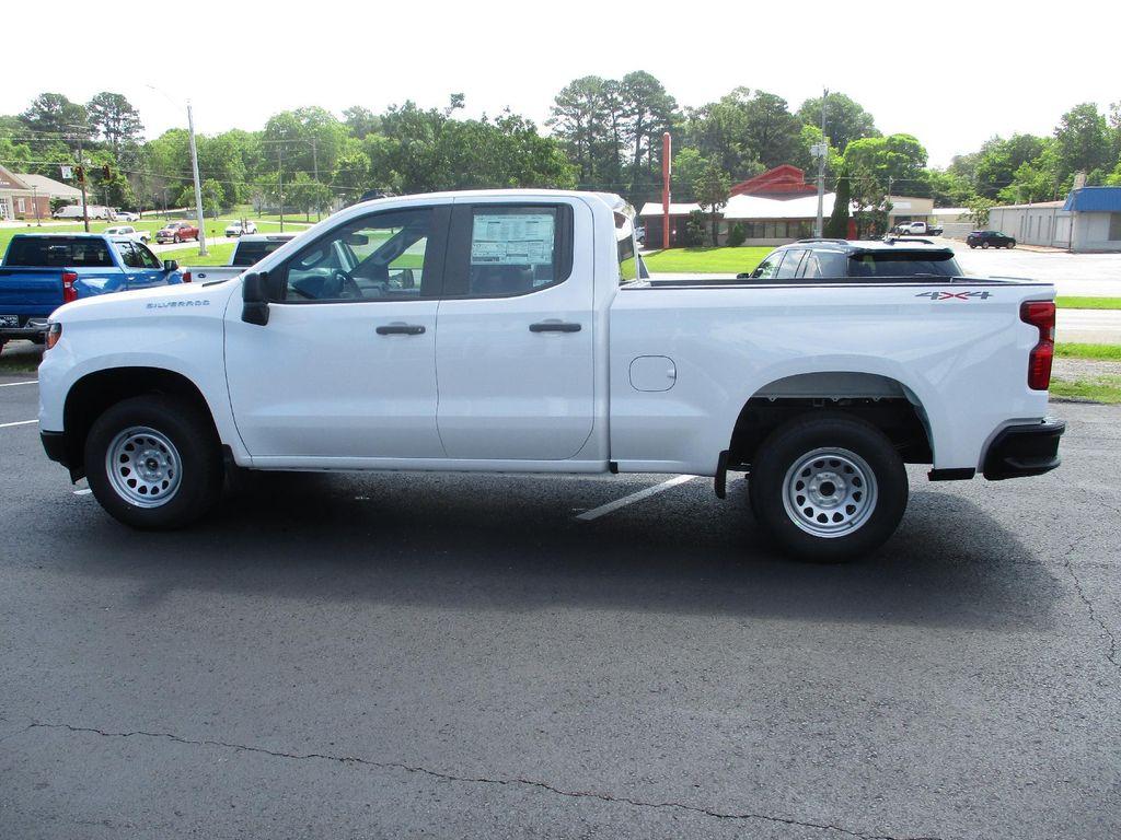 new 2025 Chevrolet Silverado 1500 car, priced at $38,999