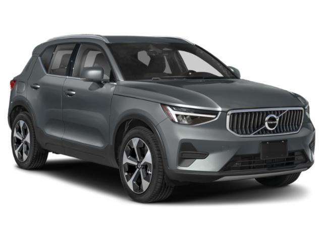 used 2025 Volvo XC40 car