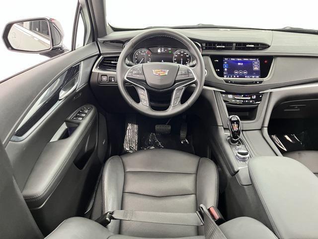 used 2025 Cadillac XT5 car, priced at $39,996