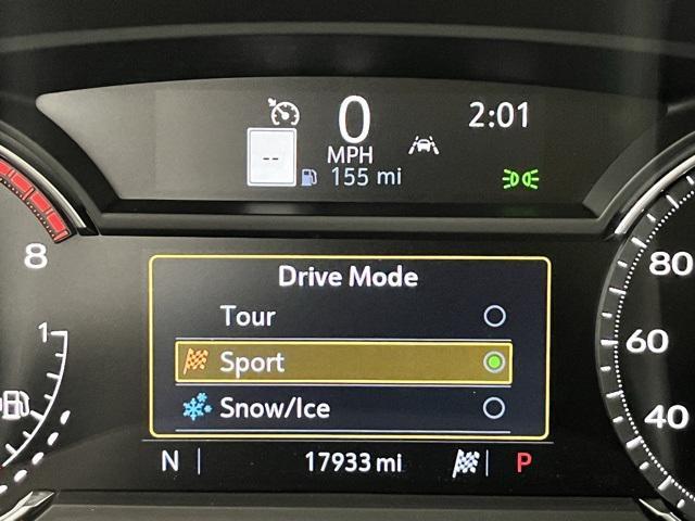 used 2025 Cadillac XT5 car, priced at $39,996