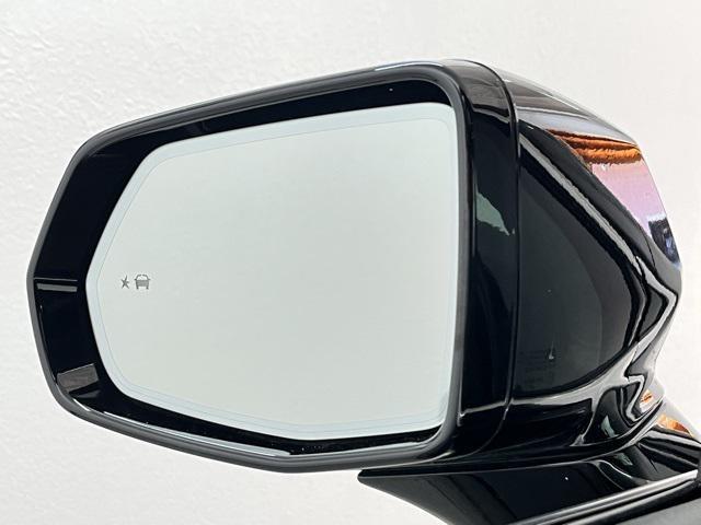 used 2025 Cadillac XT5 car, priced at $39,996