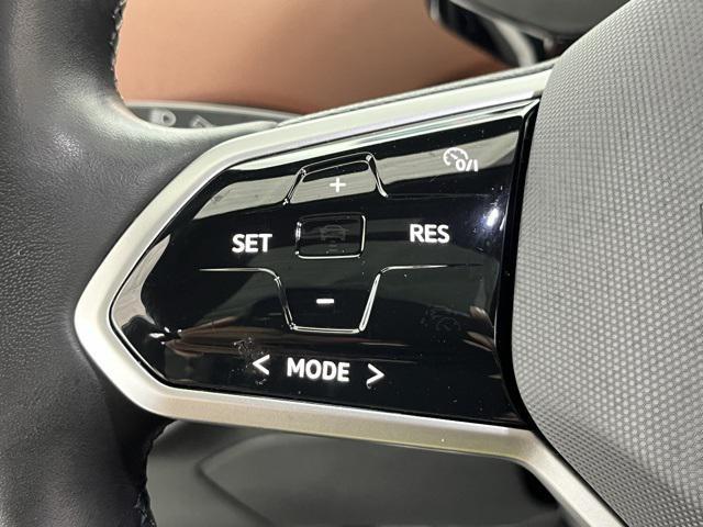 used 2022 Volkswagen ID.4 car, priced at $19,996