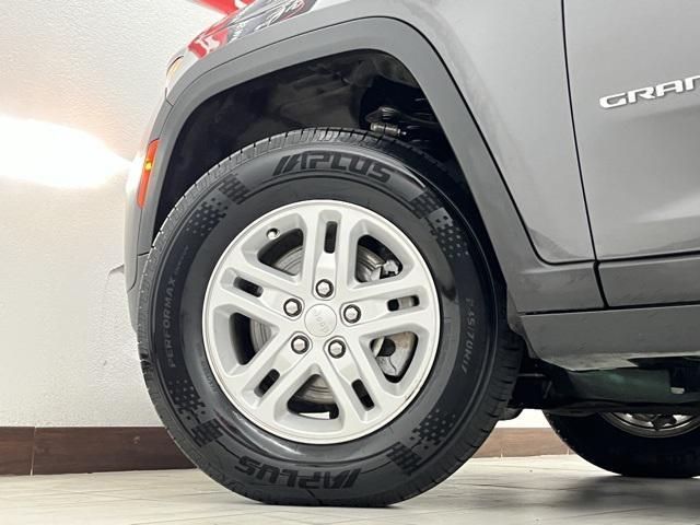 used 2024 Jeep Grand Cherokee car, priced at $25,496