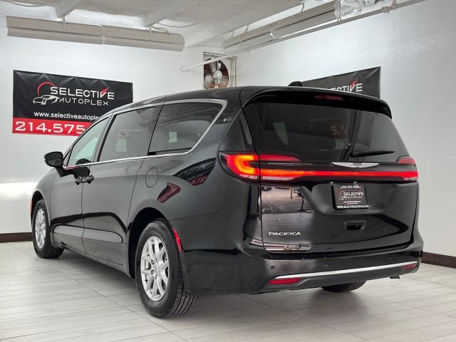 used 2023 Chrysler Pacifica car, priced at $27,396