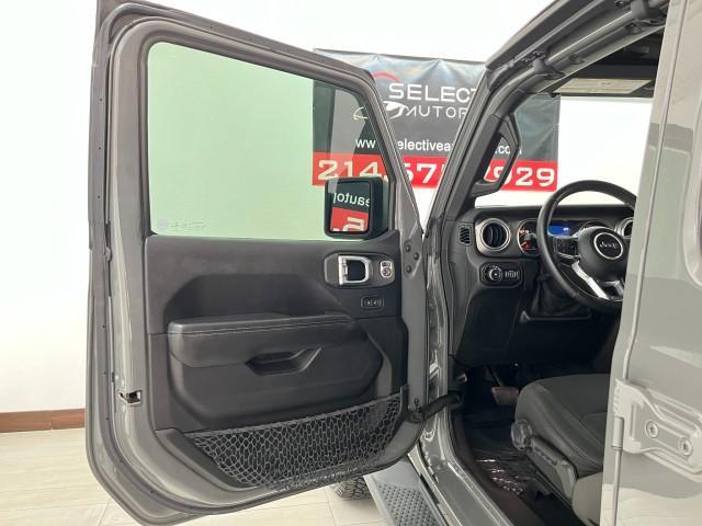 used 2018 Jeep Wrangler Unlimited car, priced at $32,996