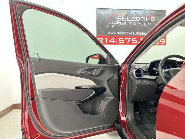 used 2024 Chevrolet Trax car