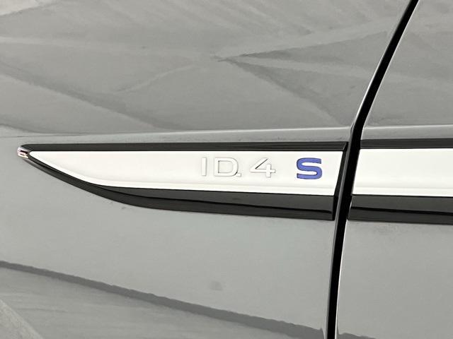 used 2023 Volkswagen ID.4 car, priced at $21,996