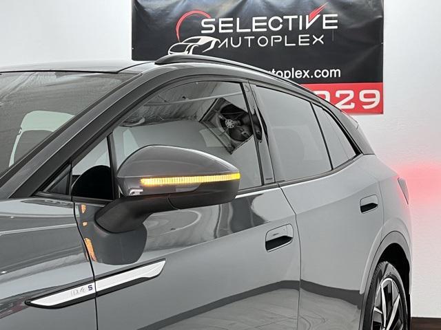 used 2023 Volkswagen ID.4 car, priced at $21,996