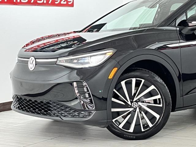 used 2024 Volkswagen ID.4 car, priced at $22,996