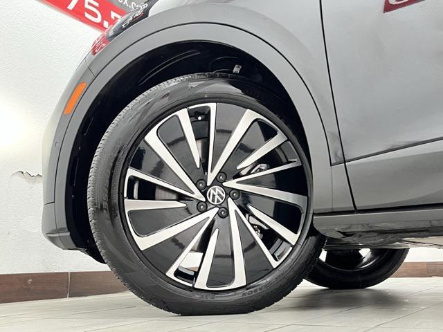 used 2024 Volkswagen ID.4 car, priced at $22,996