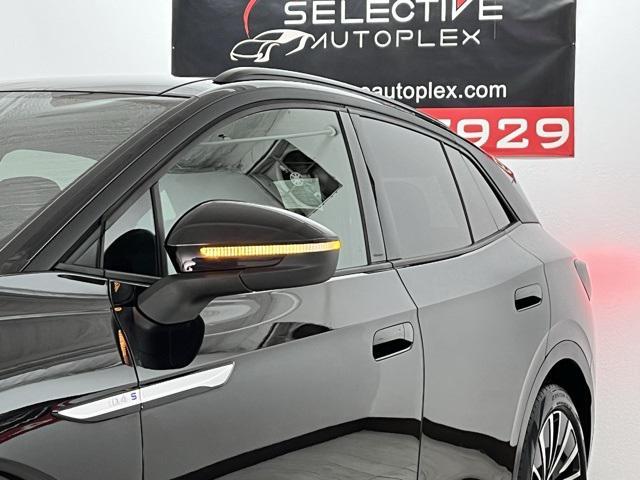 used 2024 Volkswagen ID.4 car, priced at $22,996