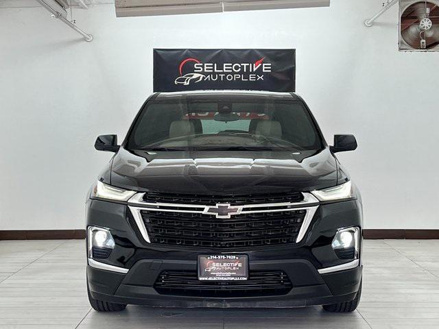 used 2023 Chevrolet Traverse car, priced at $27,996