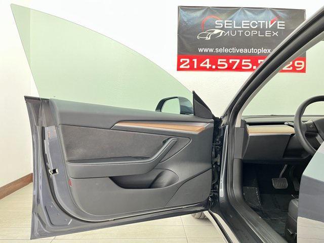 used 2023 Tesla Model 3 car, priced at $21,996