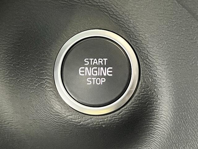 used 2025 Volvo XC40 car, priced at $32,996