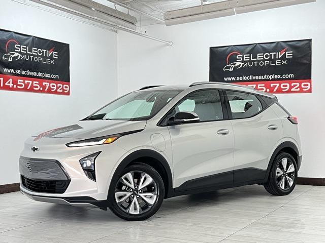used 2022 Chevrolet Bolt EUV car, priced at $17,996