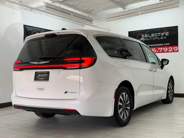 used 2024 Chrysler Pacifica Hybrid car, priced at $36,896