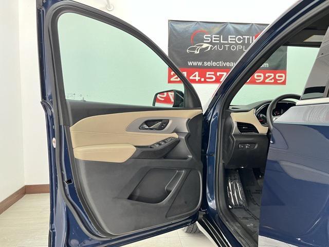 used 2022 Chevrolet Traverse car, priced at $26,996