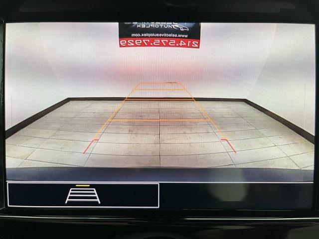 used 2022 Chevrolet Traverse car, priced at $26,996