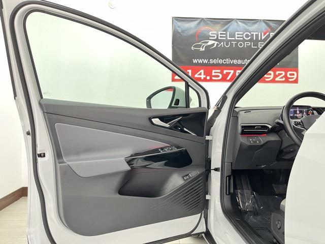 used 2021 Volkswagen ID.4 car, priced at $19,496