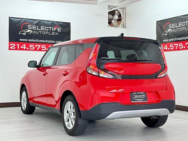 used 2024 Kia Soul car, priced at $17,996