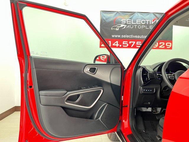 used 2024 Kia Soul car, priced at $17,996