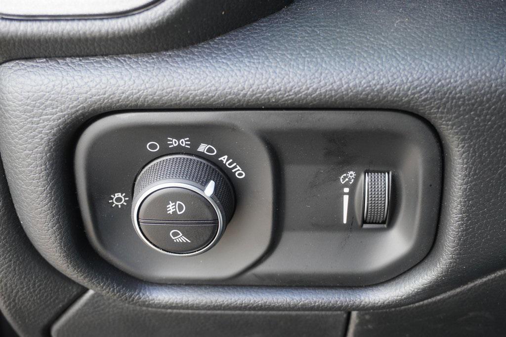 new 2025 Ram 2500 car, priced at $62,270