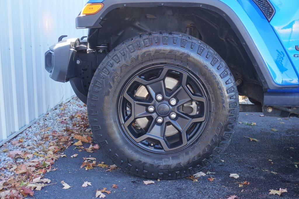 used 2021 Jeep Gladiator car, priced at $28,800