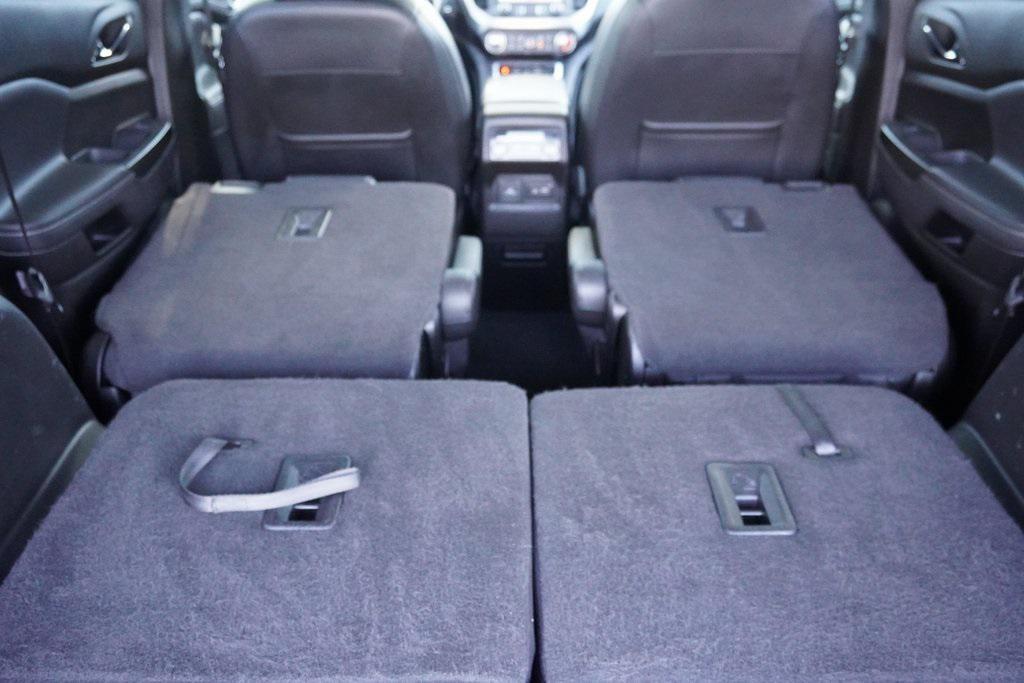 used 2023 GMC Acadia car, priced at $23,400