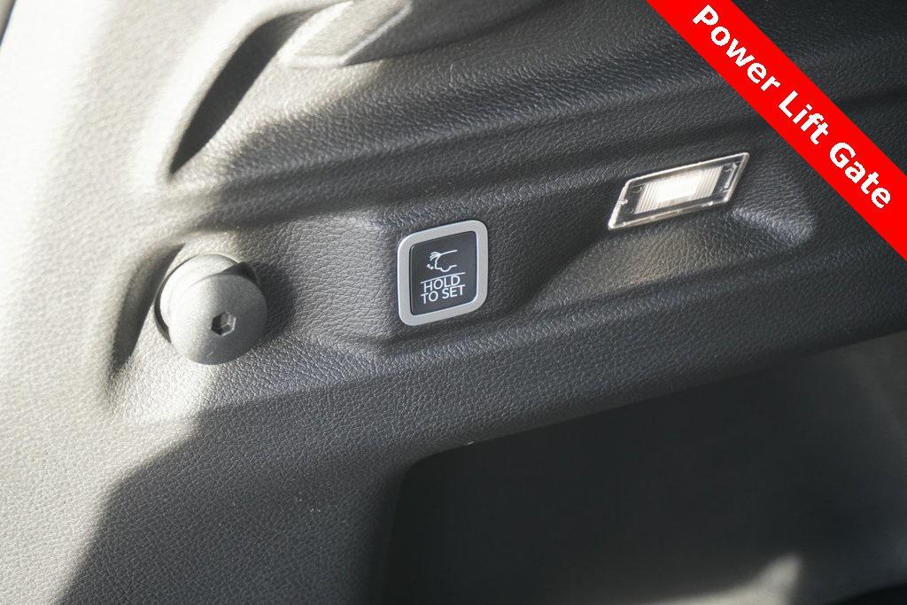 new 2025 Jeep Grand Cherokee L car, priced at $45,273