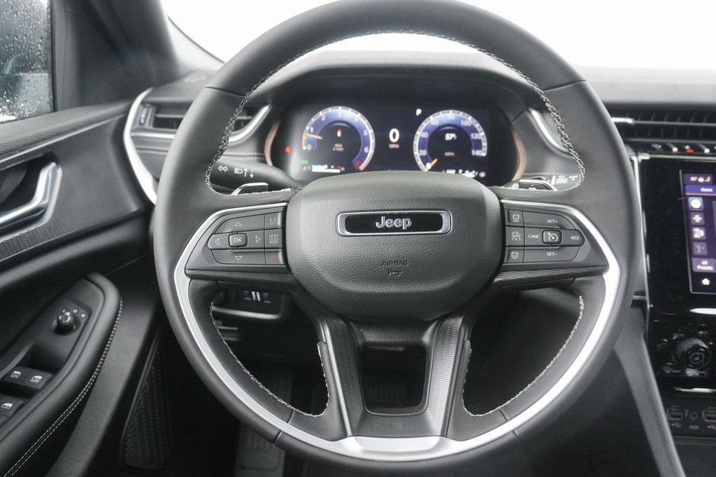 new 2025 Jeep Grand Cherokee car, priced at $36,265