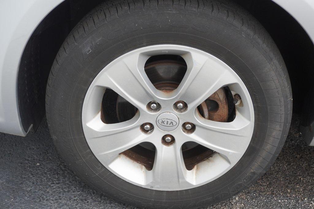 used 2009 Kia Optima car, priced at $5,000