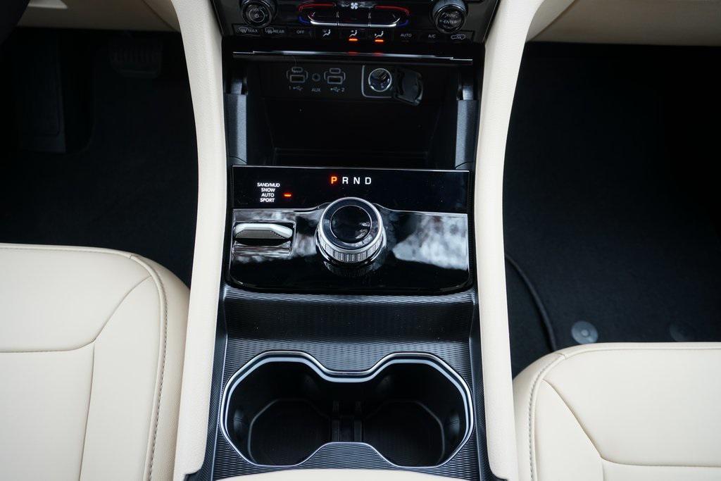 new 2025 Jeep Grand Cherokee car, priced at $43,623