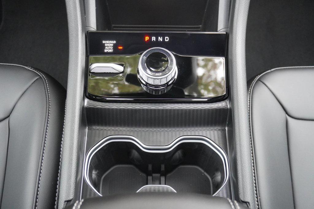 new 2025 Jeep Grand Cherokee car, priced at $45,293