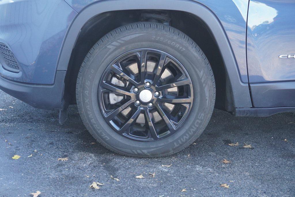 used 2021 Jeep Cherokee car, priced at $17,600