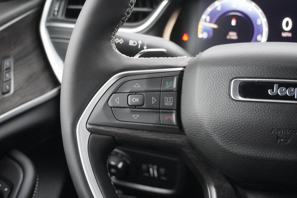 new 2025 Jeep Grand Cherokee car, priced at $43,440