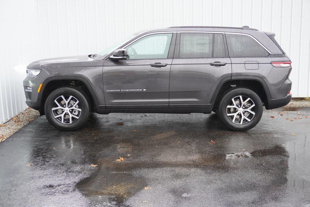 new 2025 Jeep Grand Cherokee car, priced at $43,440