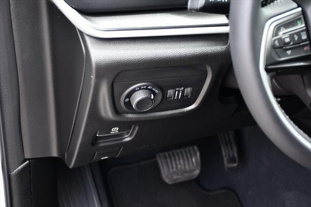 used 2023 Jeep Grand Cherokee L car, priced at $26,900