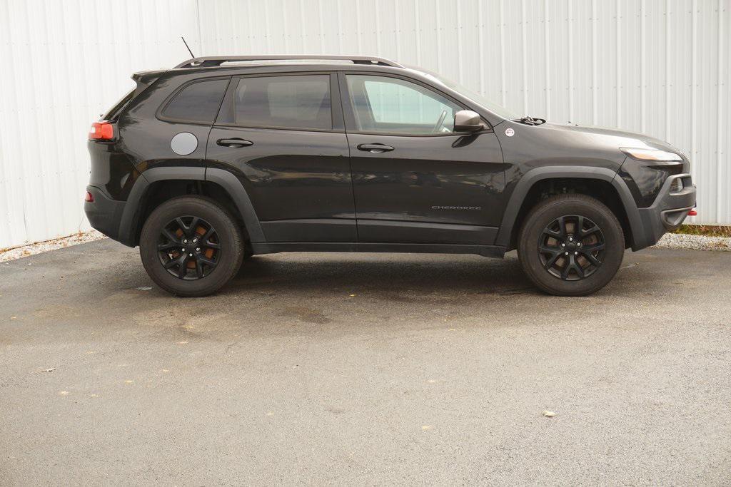 used 2015 Jeep Cherokee car, priced at $9,500